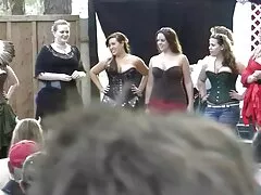 Esposa chupando polla